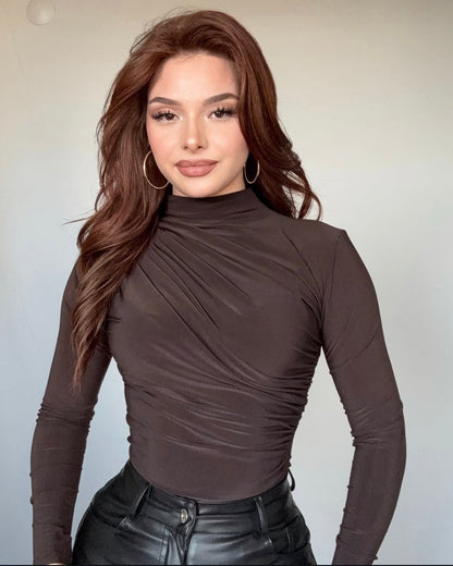 Pull drapé